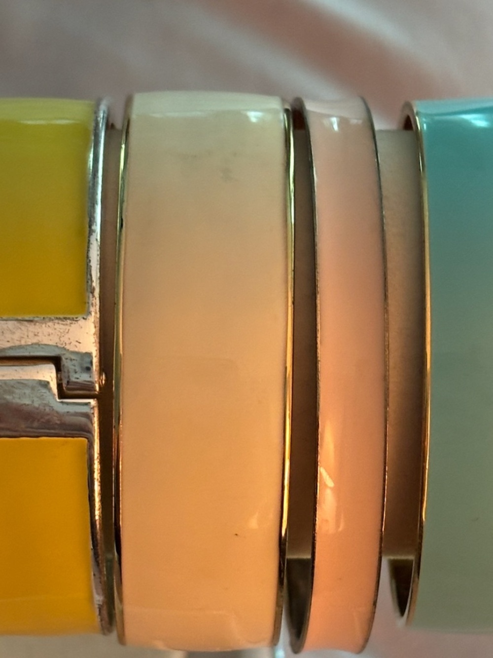 J.Crew & Pastel Enamel Bangle Bracelet Set of 4 Yellow Mint Pink Stack